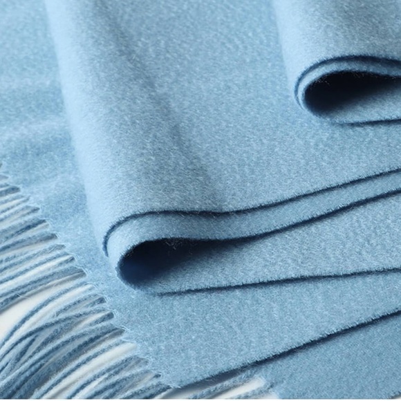 NWT Light Ice Blue Cashmere Scarf Foulard Pashmina fringe wrap w zipper dust bag - Picture 8 of 15